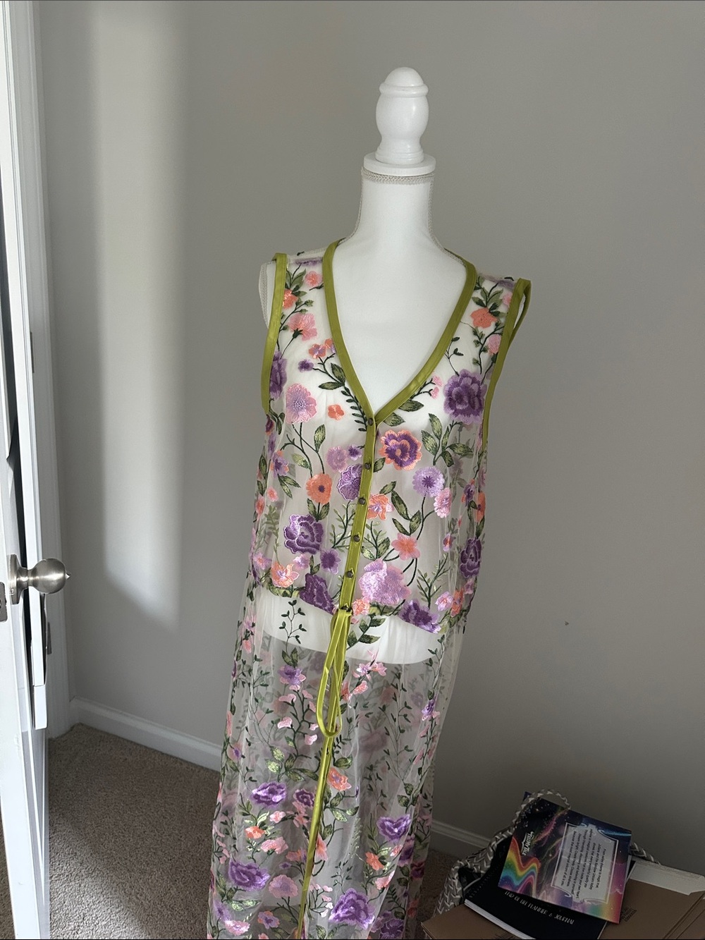 Floral Embroidered Sheer Tunic Vest in Olive Trim